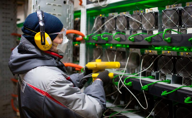 Fitch - нерегулируемый майнинг несет риски для энергетического сектора