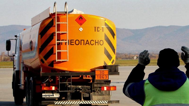 Запрет на вывоз нефтепродуктов продлят в Казахстане
