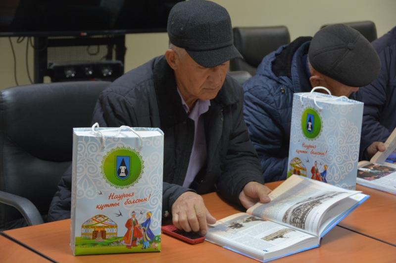 Зейнеткерлерге – құрмет