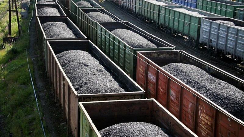 Вагоны грузового поезда сошли с рельсов в Восточно-Казахстанской области