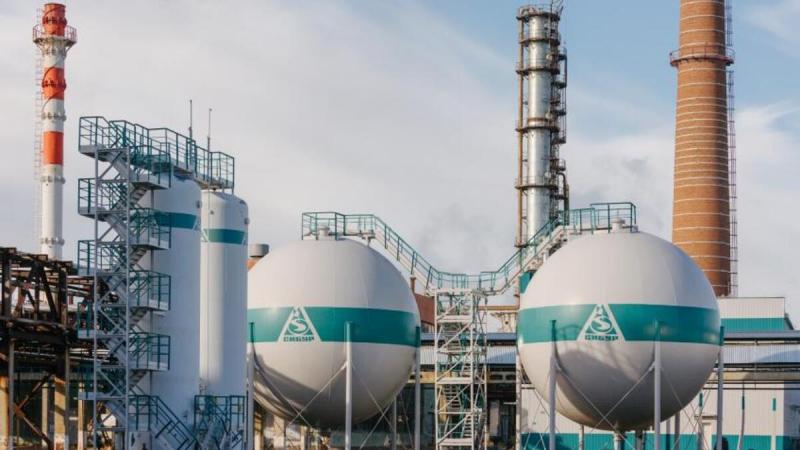 Казахстан начал крупные проекты в нефтегазохимии с российскими «Сибур» и «Татнефть»