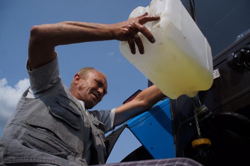 Фермеры смогут сами закупать дизтопливо на нефтебазах – Болат Акчулаков