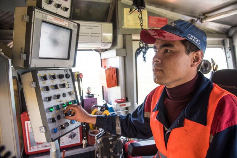 Казпрофтранс добивается снижения пенсионного возраста для машинистов