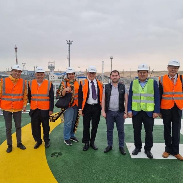 Представители Агентства США по международному развитию посетили порт Курык