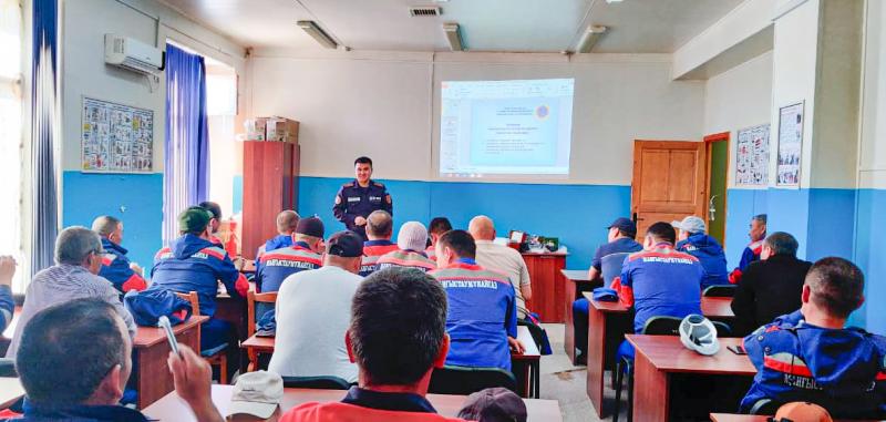 Теория мен тәжірибені ұштастырған семинар