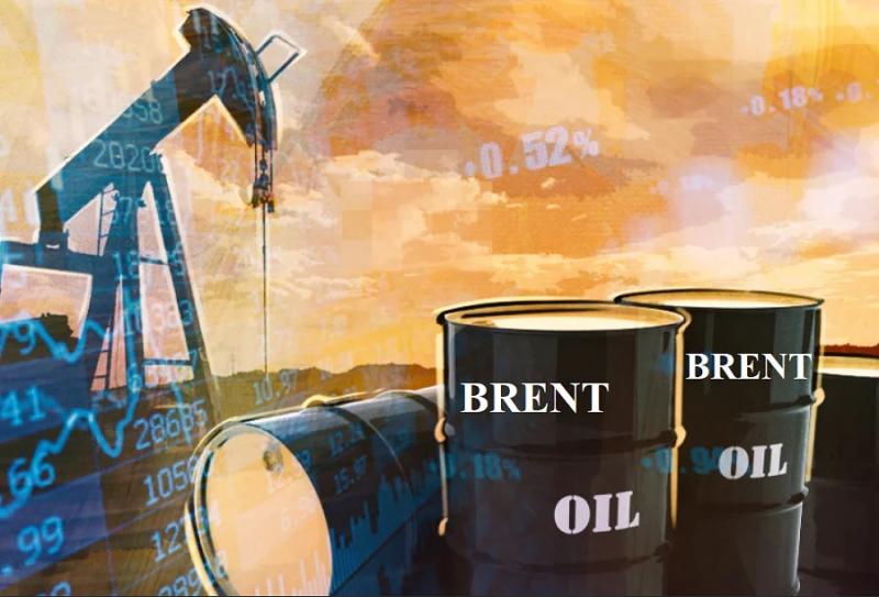 Цена нефти Brent поднялась выше 121 доллара впервые с 24 марта