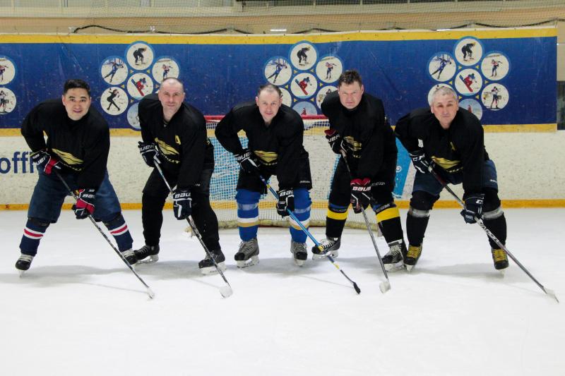 Хоккей на "Ульбинке", как и во всем Усть-Каменогорске - религия!