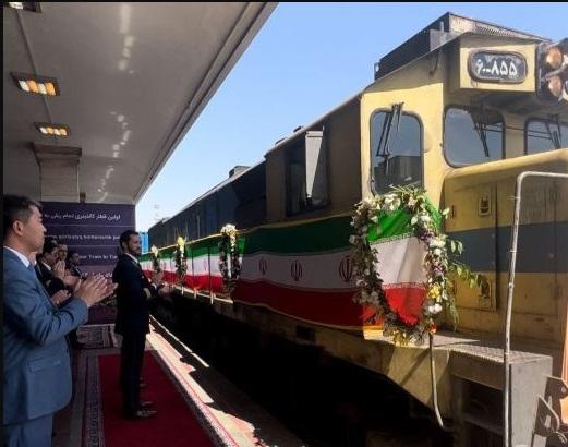 Казахстан впервые запустил контейнерный поезд в Турцию через территорию Ирана