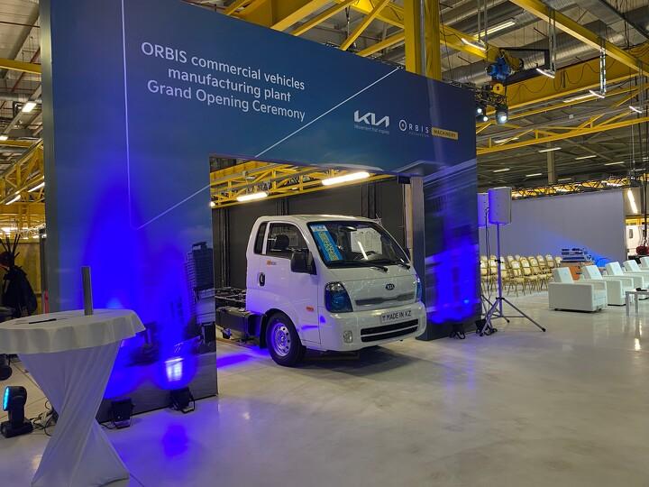 В Нур-Султане открылся новый автомобильный завод