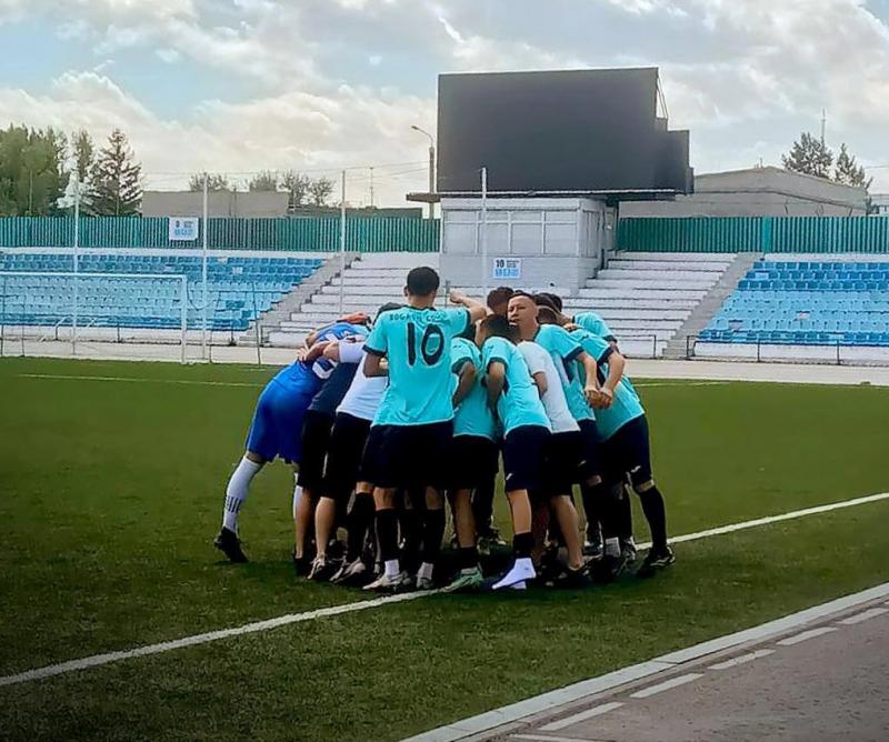 Футболисты Богатыря одержали убедительную победу